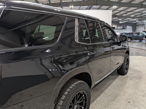 Used 2022 GMC Yukon SLT image 3