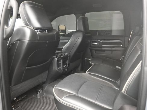 Used 2022 RAM 2500 Laramie w/ Night Edition AWD/4WD image 2