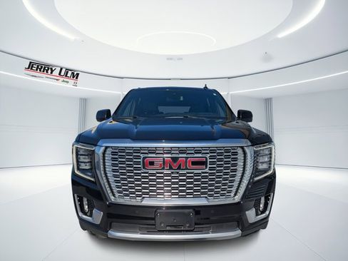 Used 2024 GMC Yukon XL Denali image 7