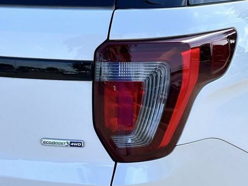 Used 2017 Ford Explorer Sport w/ Equipment Group 401A AWD/4WD image 8