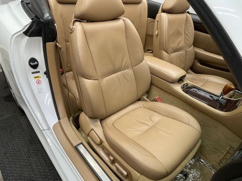 Used 2010 Lexus SC 430 Convertible RWD image 40