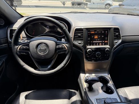 Used 2015 Jeep Grand Cherokee Limited AWD/4WD image 17