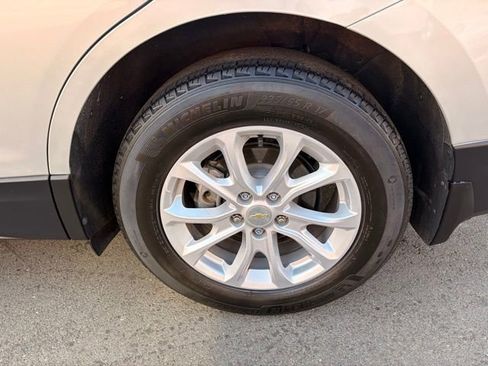 Used 2021 Chevrolet Equinox LS w/ LPO, Floor Liner Package FWD image 10