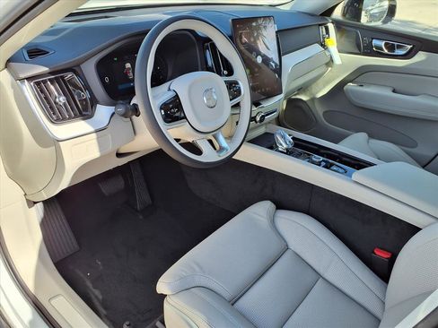 New 2026 Volvo XC60 B5 Ultra w/ Protection Package Premier AWD/4WD image 12