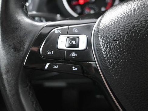 Used 2019 Volkswagen Tiguan SE w/ Panoramic Sunroof Package AWD/4WD image 27