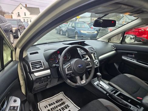 Used 2016 Subaru Crosstrek 2.0i Premium w/ Moonroof Package image 14