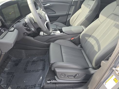 New 2025 Audi Q6 e-tron Premium Plus image 16