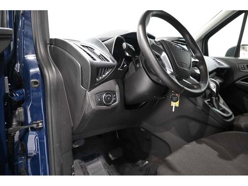Used 2018 Ford Transit Connect XLT image 27