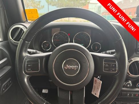 Used 2017 Jeep Wrangler Unlimited Sahara image 9