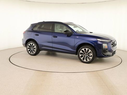 New 2026 Audi Q3 quattro 2.0T AWD/4WD image 9