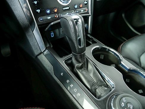 Used 2018 Ford Explorer Sport w/ Equipment Group 401A image 17