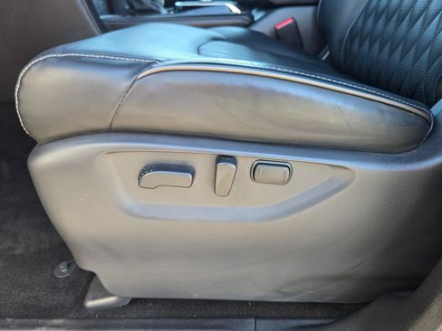 Used 2024 INFINITI QX80 Sensory w/ Cargo Package AWD/4WD image 17