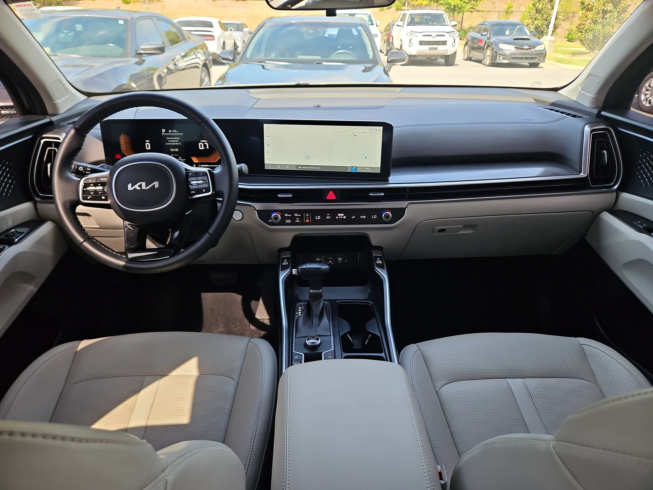 Used 2025 Kia Sorento S FWD image 10