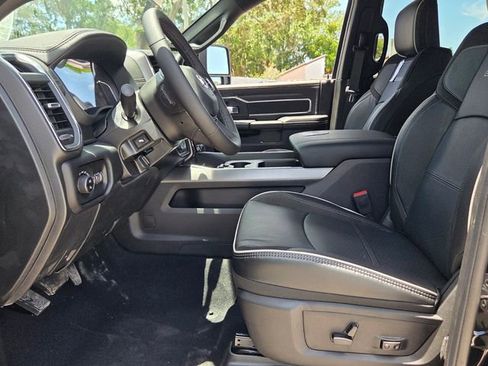 New 2026 RAM 2500 Laramie AWD/4WD image 11