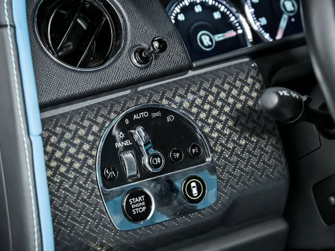 Used 2023 Rolls-Royce Cullinan Black Badge w/ Driver's Package image 29