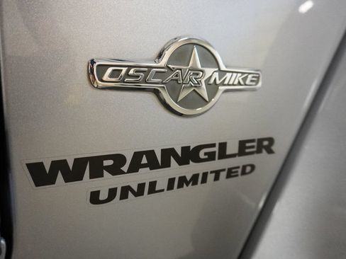 Used 2013 Jeep Wrangler Unlimited Sport AWD/4WD image 9