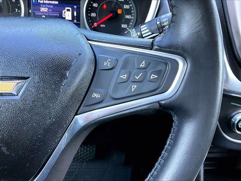 Used 2020 Chevrolet Equinox LT w/ Driver Convenience Package FWD image 23