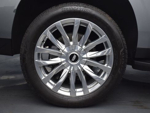 Certified 2024 Cadillac Escalade ESV Premium Luxury AWD/4WD image 8