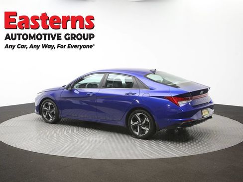 Used 2022 Hyundai Elantra SEL w/ Convenience + Premium Package FWD image 64