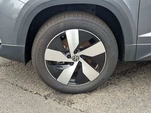 Used 2025 Volkswagen Taos S AWD/4WD image 8