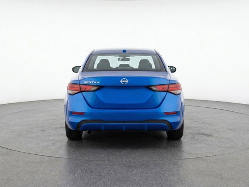 Used 2025 Nissan Sentra SV image 7