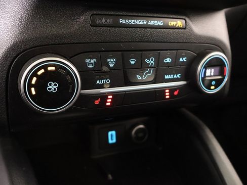 Used 2020 Ford Escape SE Sport image 8