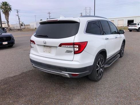 Used 2021 Honda Pilot Touring image 7