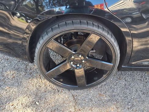 Used 2014 Chrysler 300 Uptown Edition w/ Quick Order Package 22M image 5