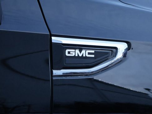 Used 2021 GMC Yukon SLT image 9