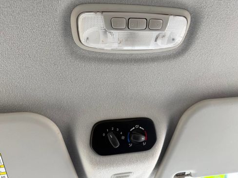 Used 2018 Ford Transit 350 XL RWD image 27