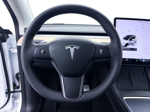 Used 2022 Tesla Model Y Performance AWD/4WD image 27