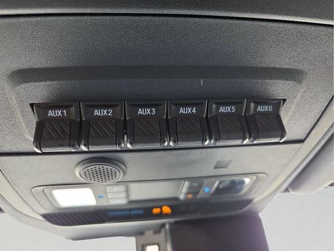 Used 2022 Ford Bronco Black Diamond w/ Sasquatch Package image 22