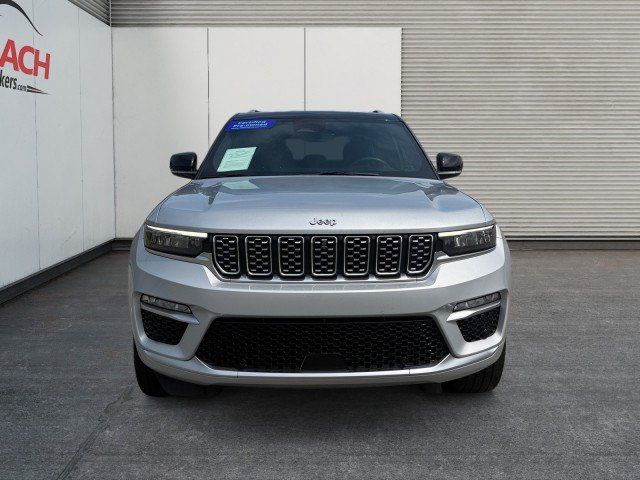 Used 2022 Jeep Grand Cherokee Summit AWD/4WD image 9