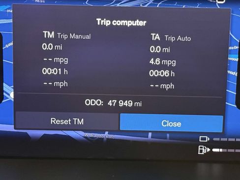 Used 2024 Volvo XC60 T8 Plus w/ Protection Package Premier AWD/4WD image 5