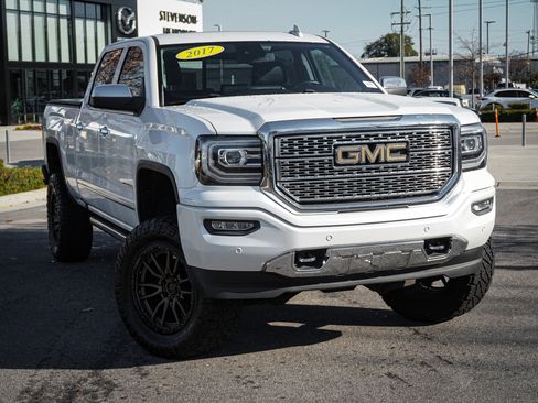 Used 2017 GMC Sierra 1500 Denali w/ Denali Ultimate Package image 2