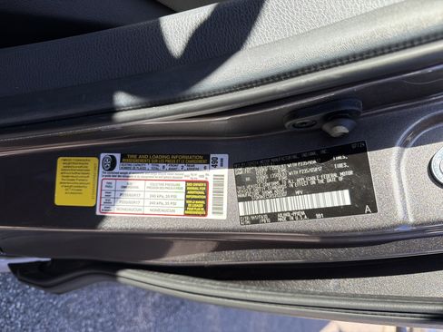 Certified 2024 Toyota Sienna LE image 32