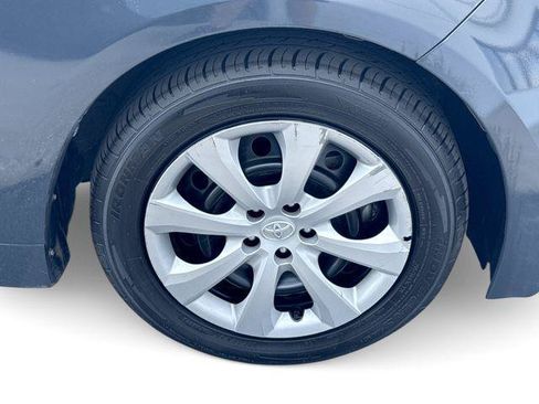 Used 2023 Toyota Corolla LE FWD image 19