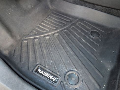Used 2024 Chevrolet Trax LS FWD image 32