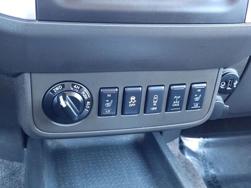 Used 2017 Nissan Frontier PRO-4X w/ Pro-4x Luxury Package image 15