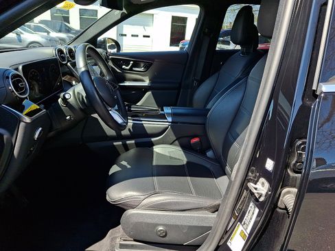 Used 2024 Mercedes-Benz GLC 300 4MATIC image 14