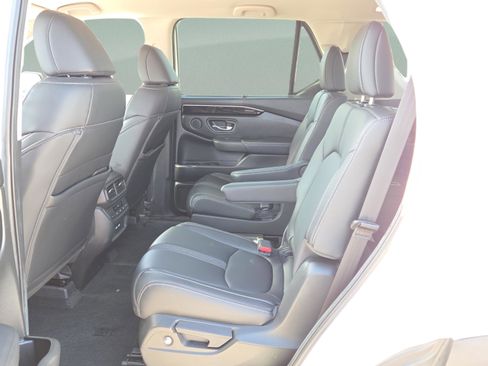 Used 2023 Honda Pilot EX-L image 12