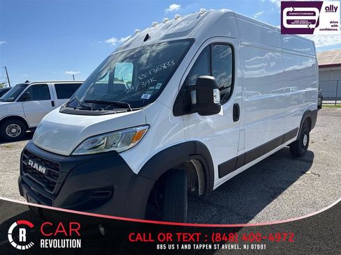 Used 2024 RAM ProMaster 2500 w/ Convenience Group FWD image 3