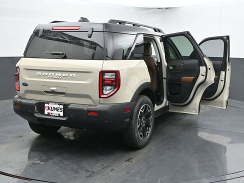 New 2025 Ford Bronco Sport Outer Banks w/ Outer Banks Tech Package+ image 57