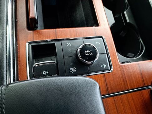 Used 2021 Lincoln Navigator Reserve image 13
