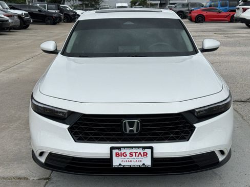 Used 2024 Honda Accord EX image 3