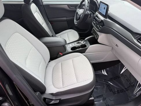 Used 2024 Ford Escape Active AWD/4WD image 28
