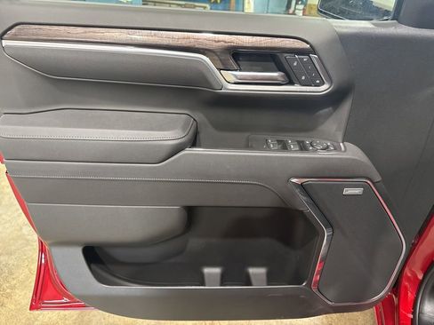 New 2025 Chevrolet Silverado 1500 LTZ w/ LTZ Premium Package AWD/4WD image 17