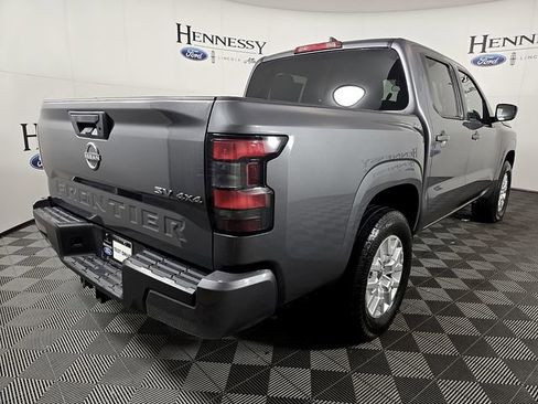Used 2023 Nissan Frontier SV AWD/4WD image 5