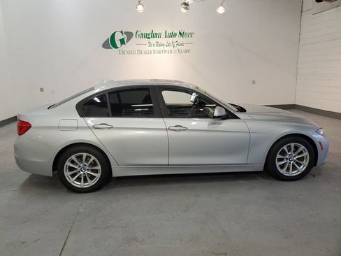 Used 2018 BMW 320i xDrive Sedan AWD/4WD image 7