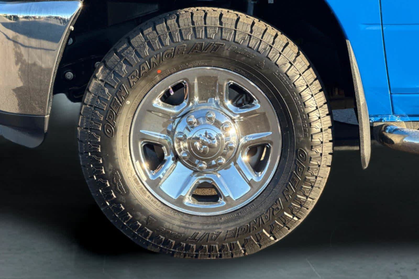 Used 2018 RAM 2500 Tradesman w/ Chrome Appearance Group AWD/4WD image 28